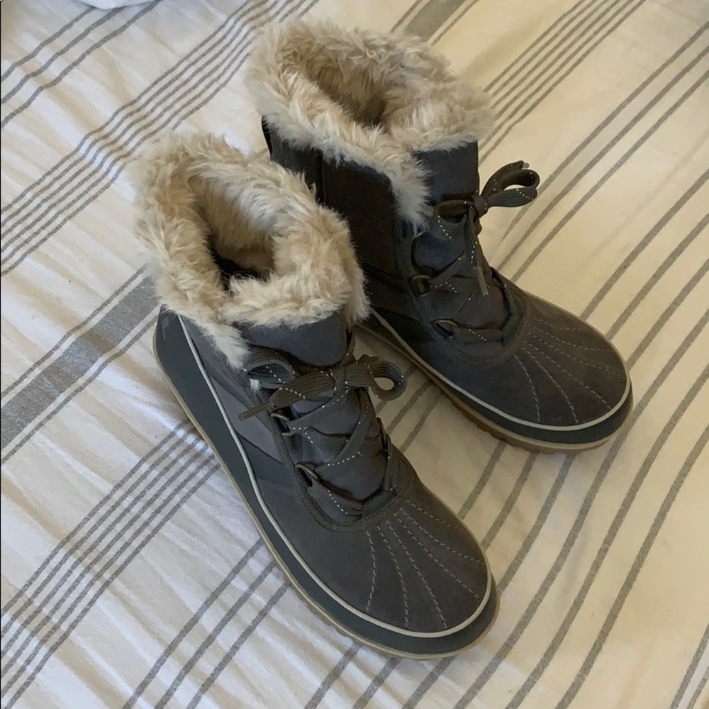 Sorel Tivoli II women’s snow boots NWOT size 11